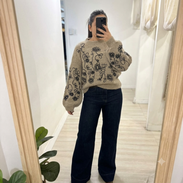 Sweater bordado floral