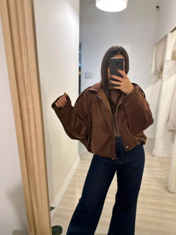 WhatsApp Image 2026-06-11 at 12.56.47 Campera Bomber Gamuzada