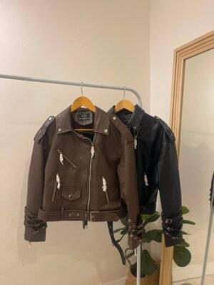 WhatsApp Image 2026-06-11 at 15.31.42 Campera Eco Cuero Malva