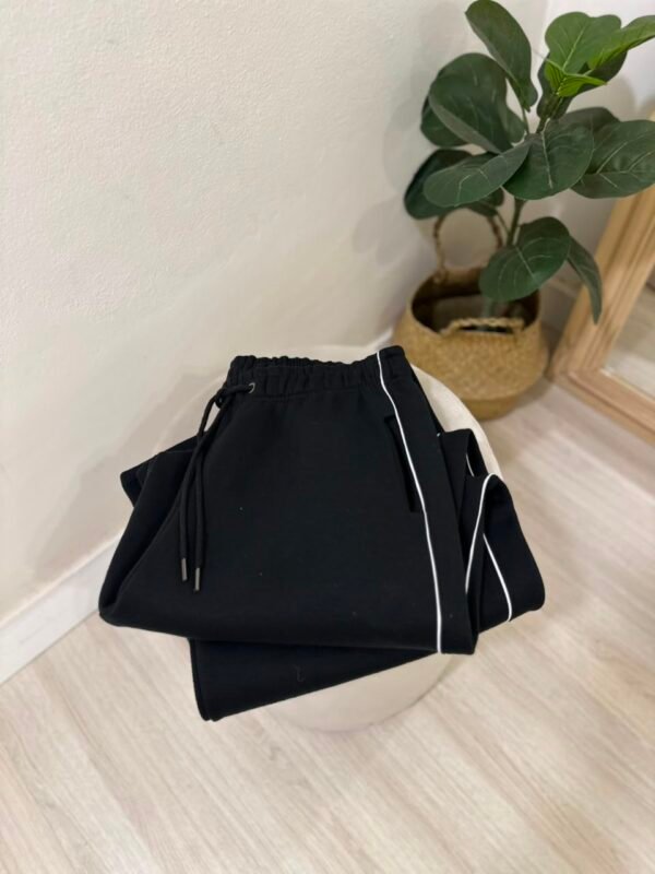 WhatsApp Image 2026-06-14 at 14.03.24 Pant buzo linea doble