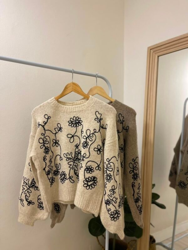 Sweater bordado floral