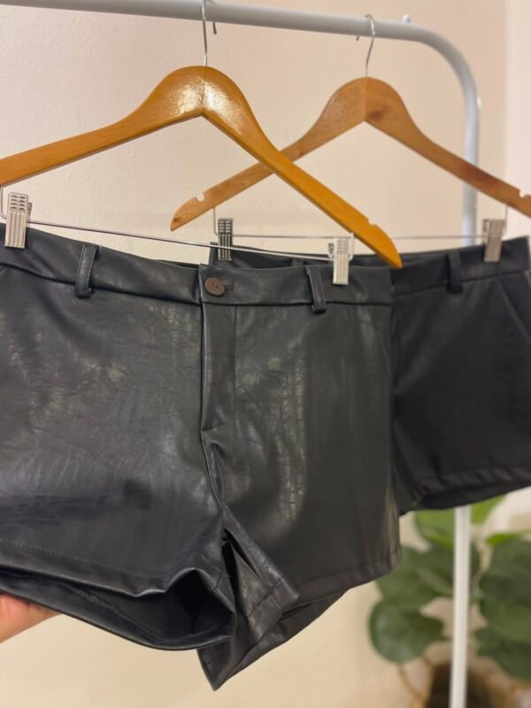 short eco cuero Eva