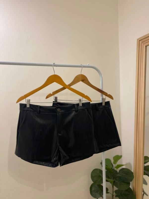 short eco cuero Eva