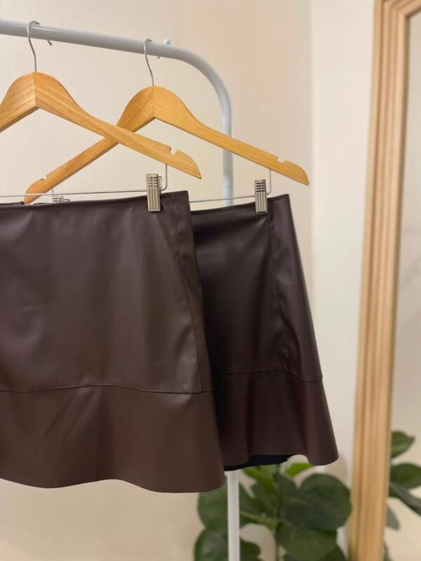 WhatsApp Image 2026-06-16 at 18.51.11 Pollera Luna eco cuero