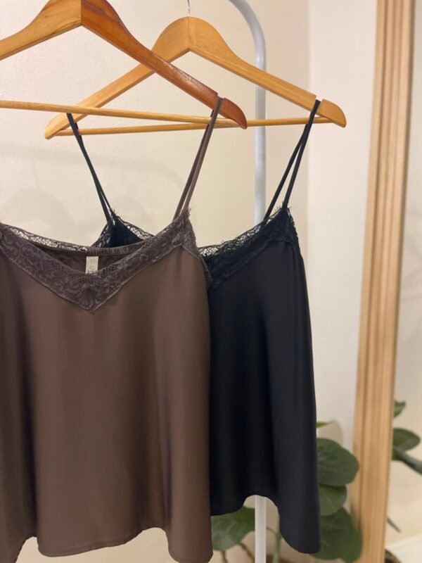 musculosa lencera kyla