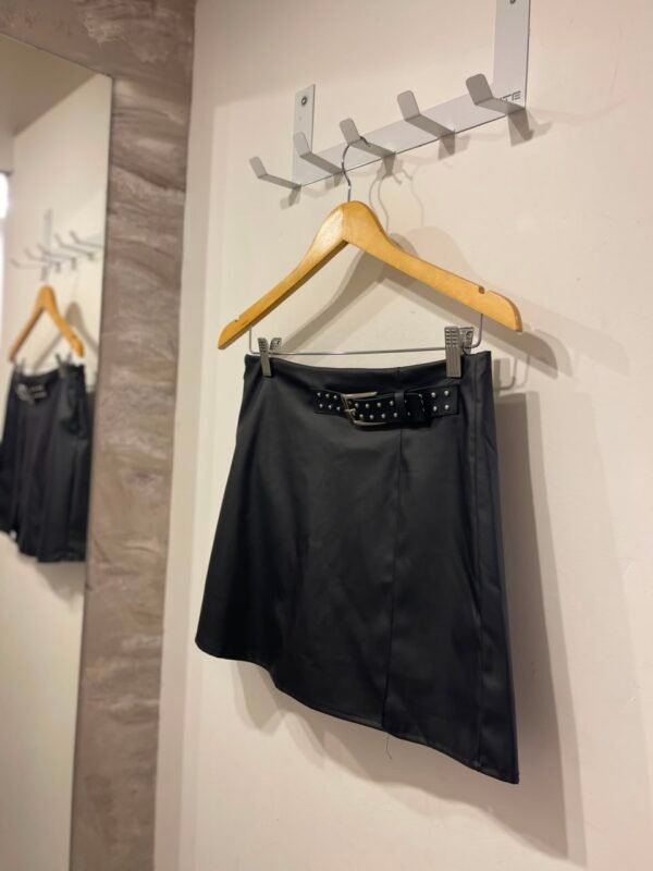 Short pollera eco cuero Nala
