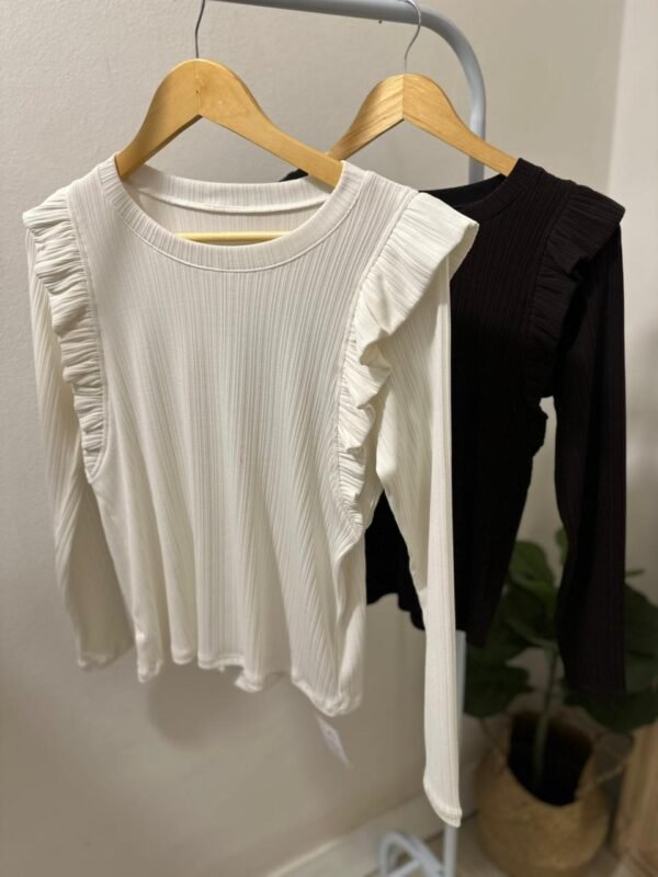 WhatsApp Image 2026-06-18 at 17.21.57 (1) Remera Pia