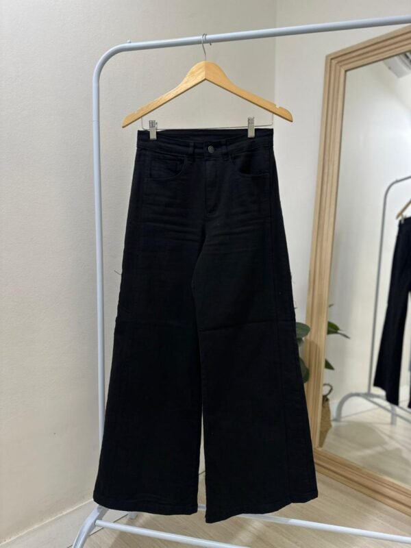 Jeans wide negro Nala