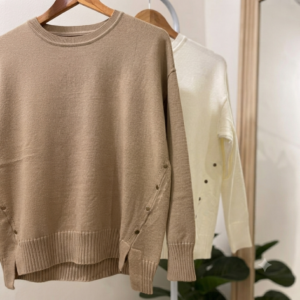 Gemini_Generated_Image_9sfg0e9sfg0e9sfg (1) Sweater botones