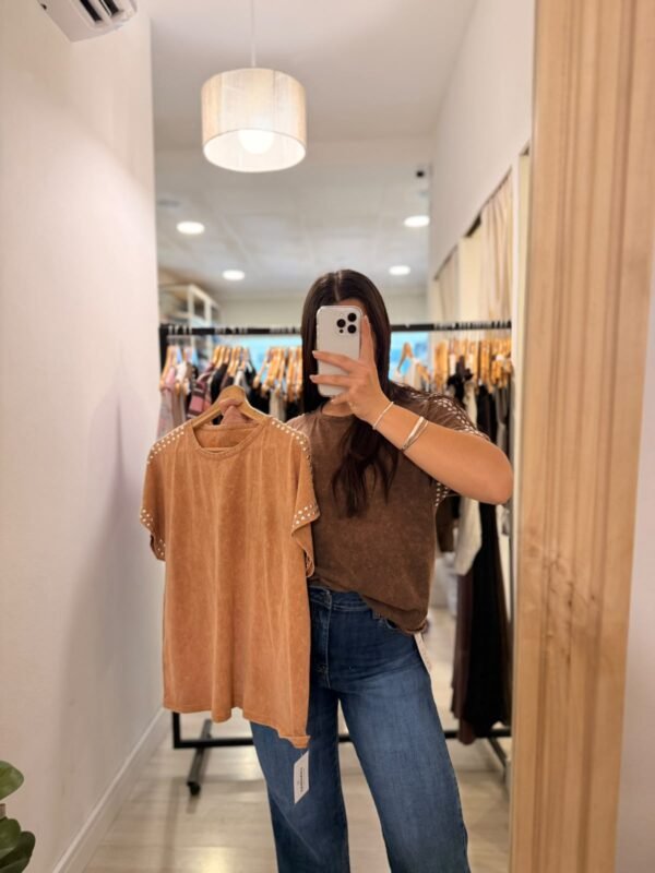 REMERA TACHAS